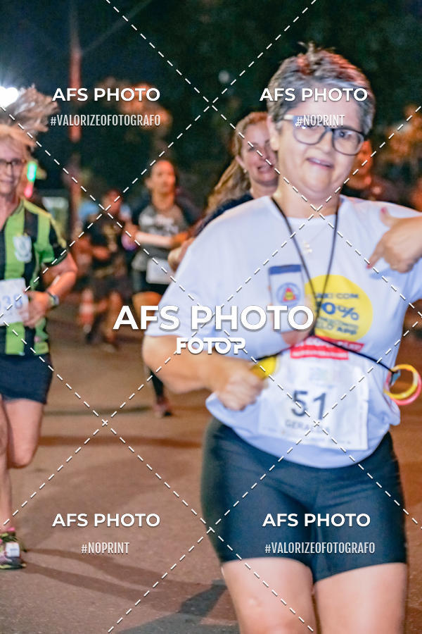 Compre suas fotos do eventoNeon Night Run 2019 - Belo Horizonte no Fotop
