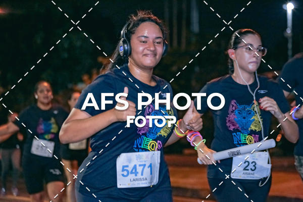 Buy your photos of the eventNeon Night Run 2019 - Belo Horizonte on Fotop