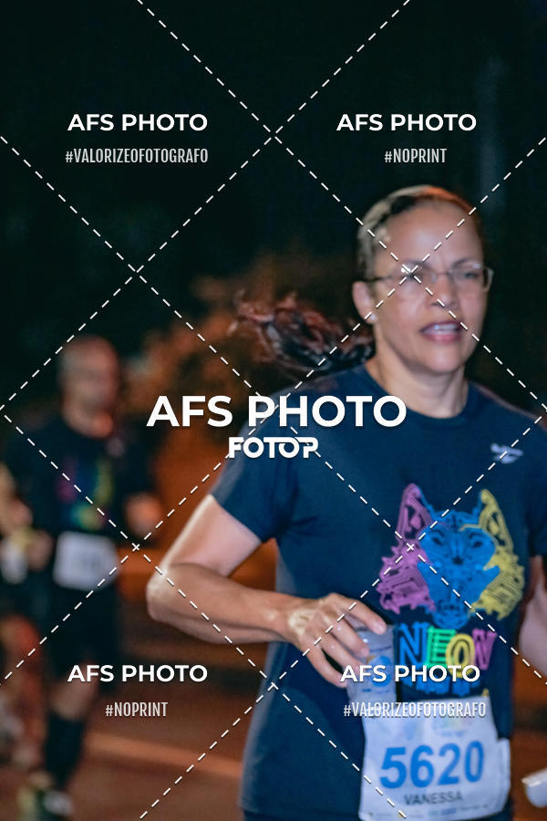 Acquista le foto dell'eventoNeon Night Run 2019 - Belo Horizonte in Fotop
