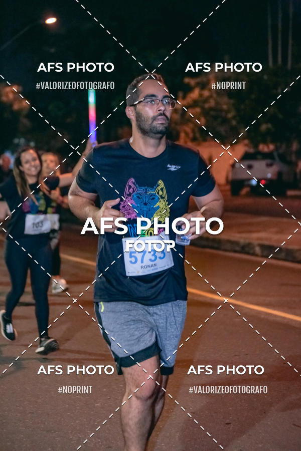 Acquista le foto dell'eventoNeon Night Run 2019 - Belo Horizonte in Fotop