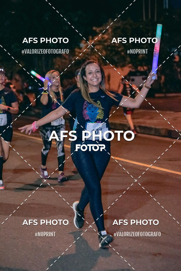 Acquista le foto dell'eventoNeon Night Run 2019 - Belo Horizonte in Fotop