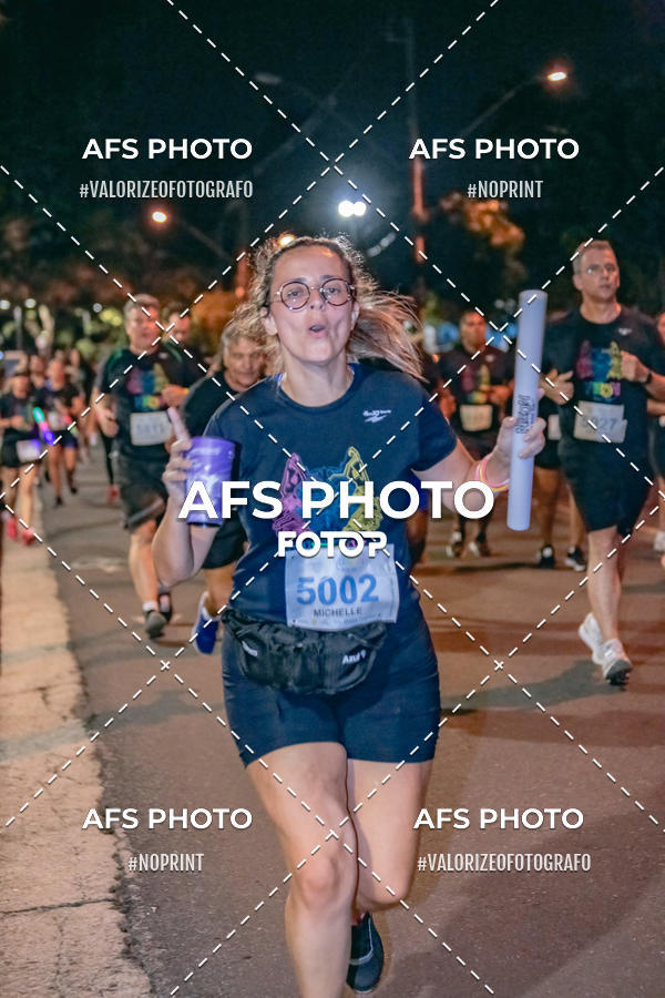 Acquista le foto dell'eventoNeon Night Run 2019 - Belo Horizonte in Fotop