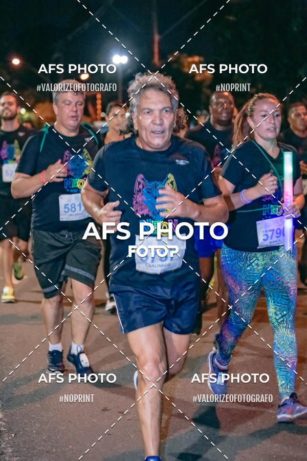 Acquista le foto dell'eventoNeon Night Run 2019 - Belo Horizonte in Fotop