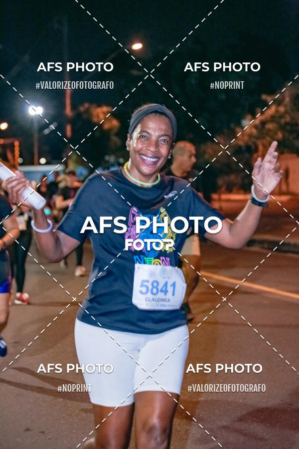 Acquista le foto dell'eventoNeon Night Run 2019 - Belo Horizonte in Fotop