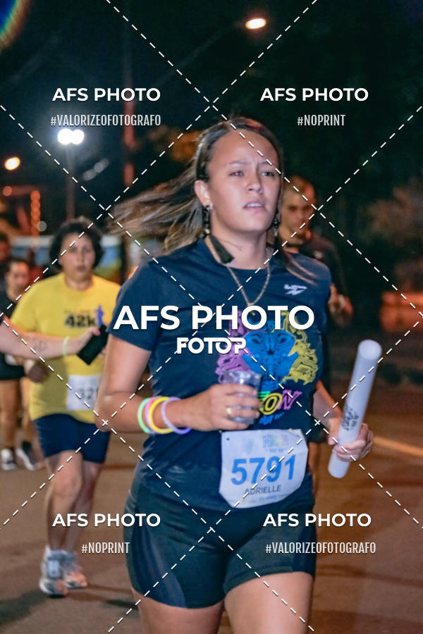 Compre as suas fotos do eventoNeon Night Run 2019 - Belo Horizonte no Fotop