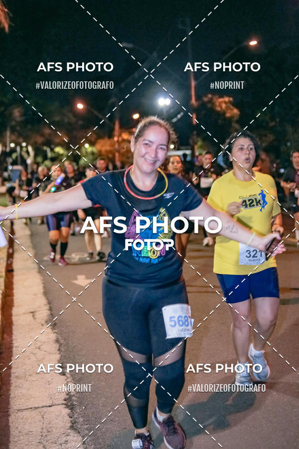 Compre as suas fotos do eventoNeon Night Run 2019 - Belo Horizonte no Fotop