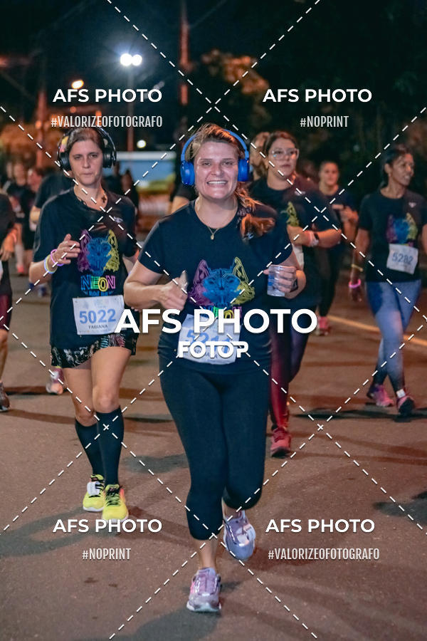 Compre as suas fotos do eventoNeon Night Run 2019 - Belo Horizonte no Fotop
