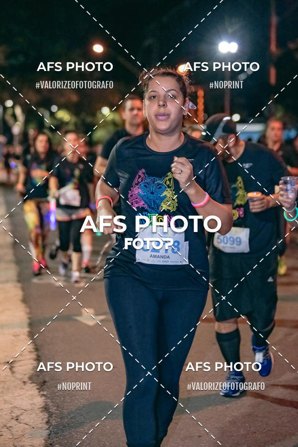 Compre as suas fotos do eventoNeon Night Run 2019 - Belo Horizonte no Fotop