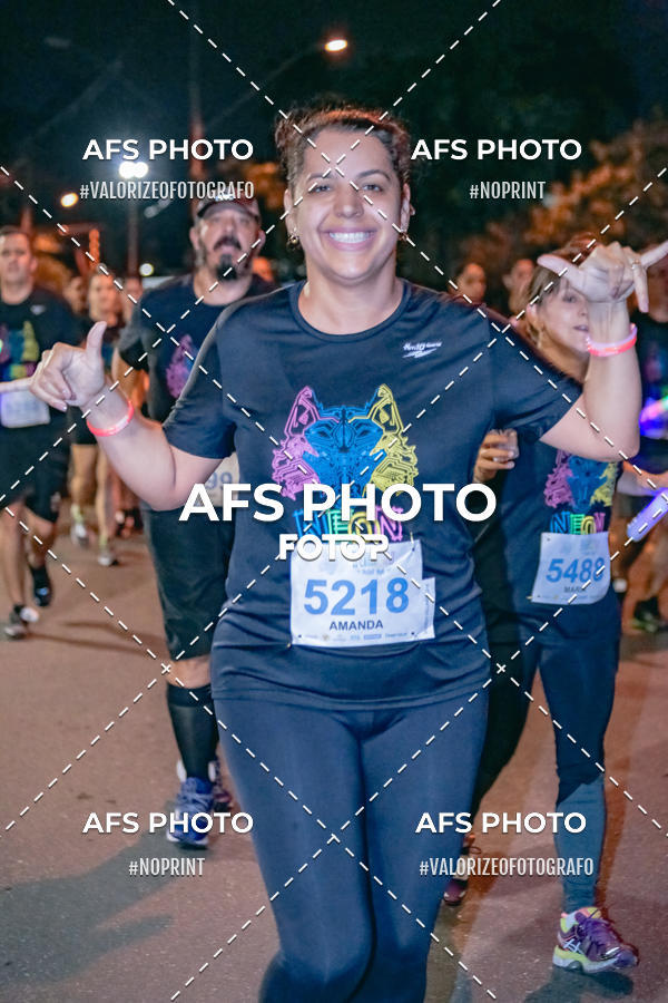 Compre as suas fotos do eventoNeon Night Run 2019 - Belo Horizonte no Fotop