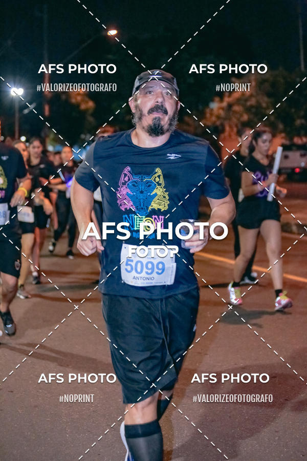 Compre as suas fotos do eventoNeon Night Run 2019 - Belo Horizonte no Fotop