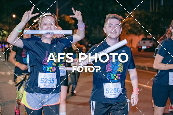 Compre as suas fotos do eventoNeon Night Run 2019 - Belo Horizonte no Fotop