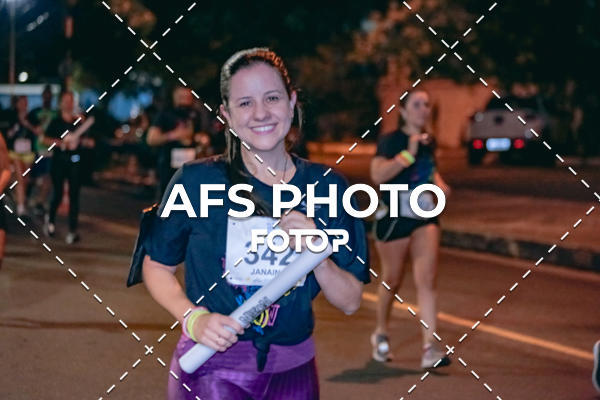 Compre as suas fotos do eventoNeon Night Run 2019 - Belo Horizonte no Fotop