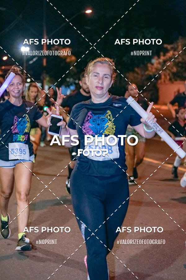 Acquista le foto dell'eventoNeon Night Run 2019 - Belo Horizonte in Fotop