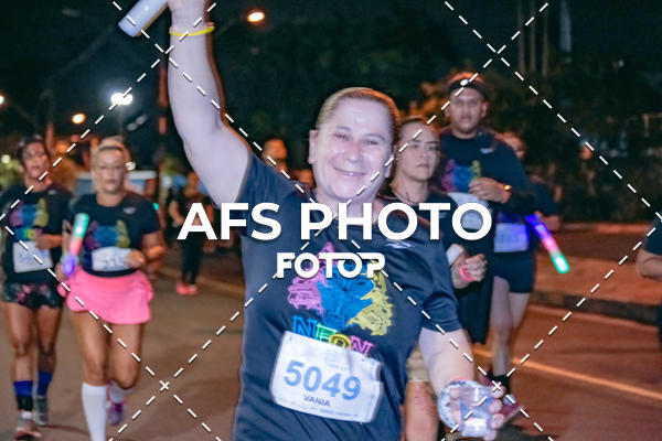 Acquista le foto dell'eventoNeon Night Run 2019 - Belo Horizonte in Fotop