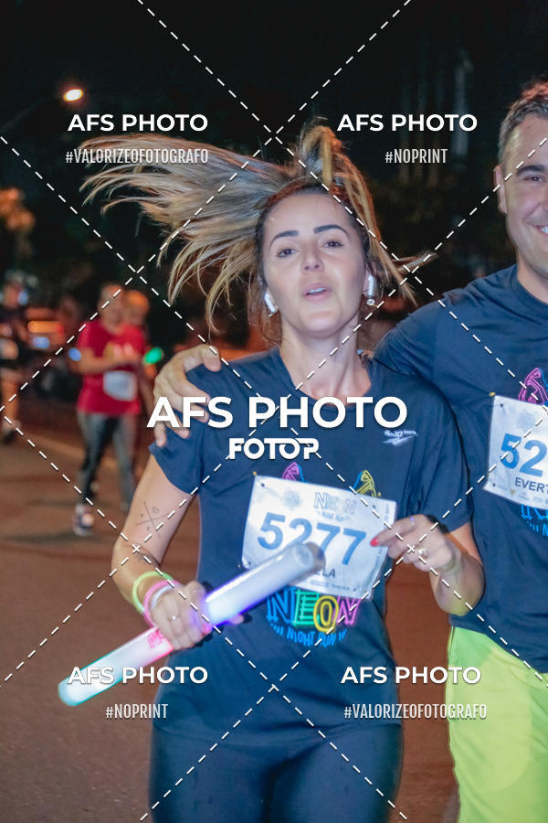 Acquista le foto dell'eventoNeon Night Run 2019 - Belo Horizonte in Fotop