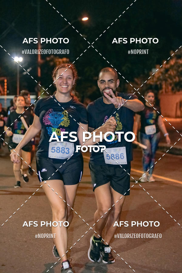 Acquista le foto dell'eventoNeon Night Run 2019 - Belo Horizonte in Fotop