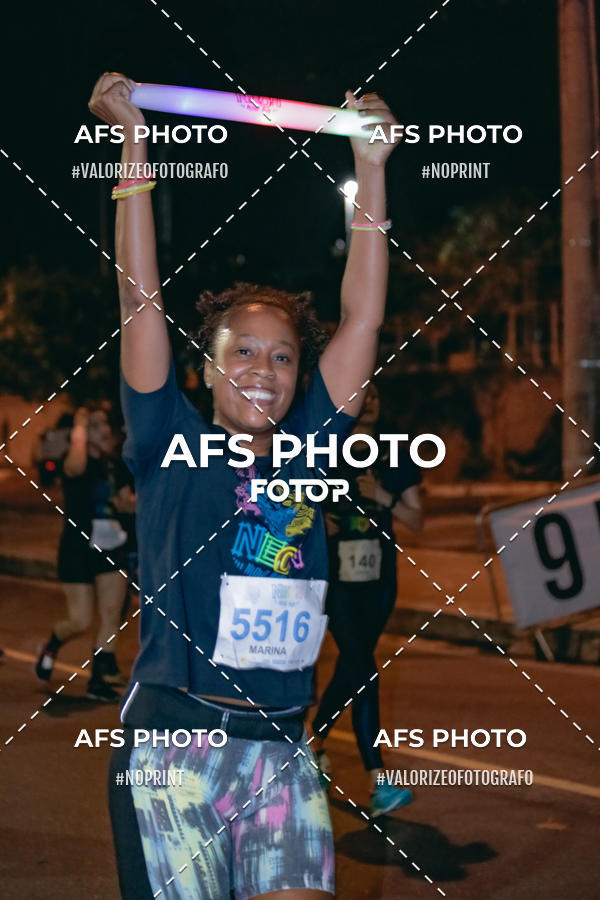 Achetez vos photos de l'vnementNeon Night Run 2019 - Belo Horizonte sur Fotop