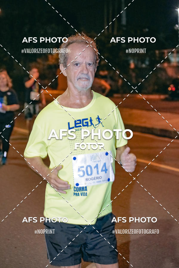 Achetez vos photos de l'vnementNeon Night Run 2019 - Belo Horizonte sur Fotop