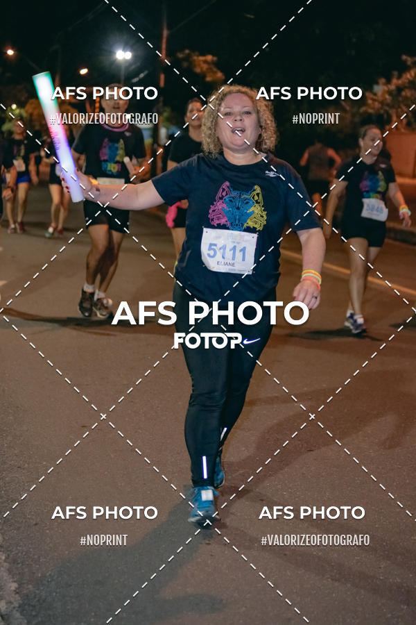 Achetez vos photos de l'vnementNeon Night Run 2019 - Belo Horizonte sur Fotop