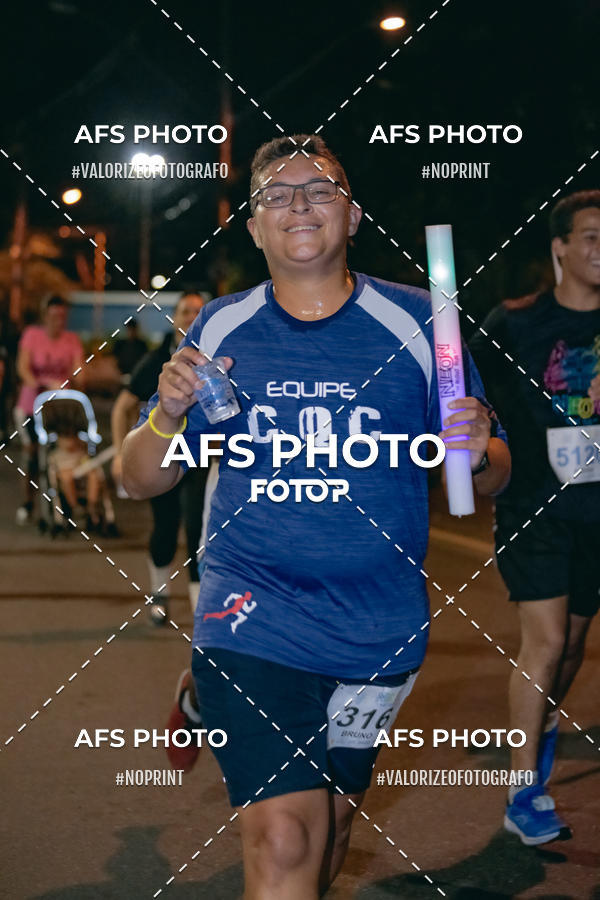 Compre suas fotos do eventoNeon Night Run 2019 - Belo Horizonte no Fotop