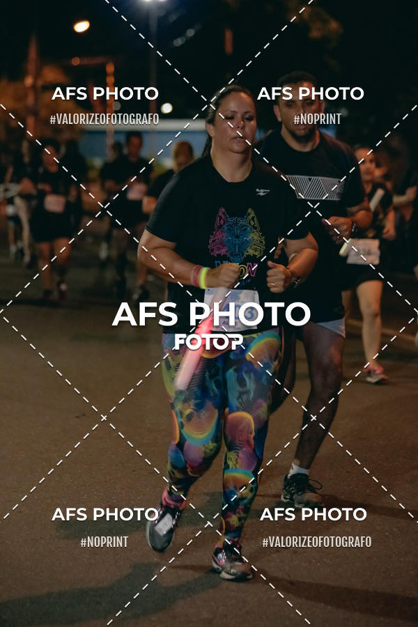 Compre suas fotos do eventoNeon Night Run 2019 - Belo Horizonte no Fotop