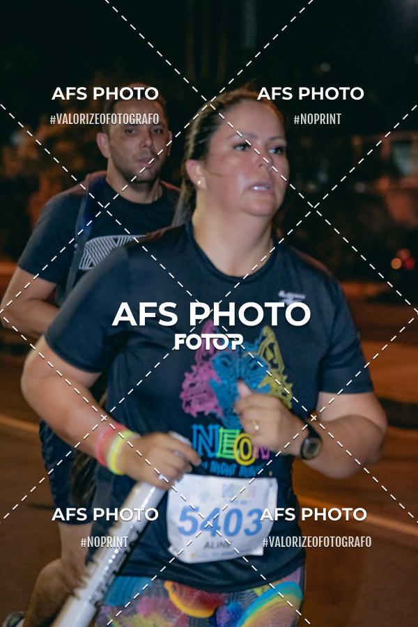 Compre suas fotos do eventoNeon Night Run 2019 - Belo Horizonte no Fotop