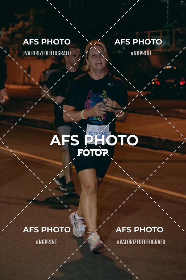 Compre suas fotos do eventoNeon Night Run 2019 - Belo Horizonte no Fotop