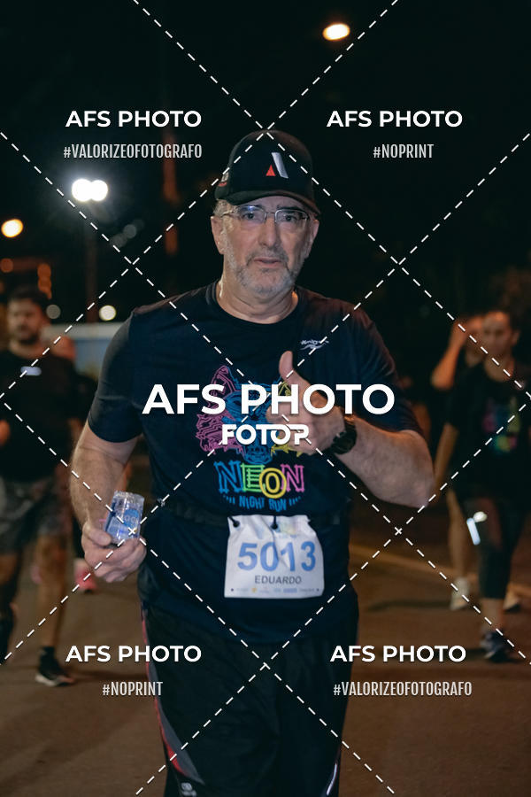 Compre suas fotos do eventoNeon Night Run 2019 - Belo Horizonte no Fotop