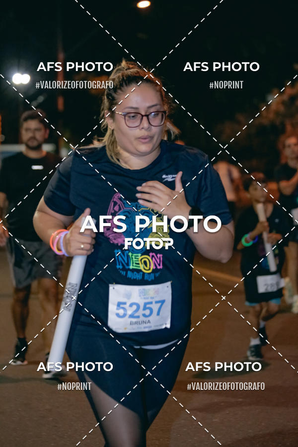 Compre suas fotos do eventoNeon Night Run 2019 - Belo Horizonte no Fotop