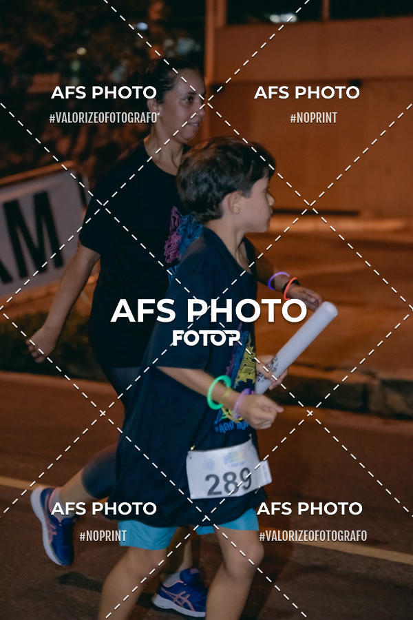 Compre suas fotos do eventoNeon Night Run 2019 - Belo Horizonte no Fotop