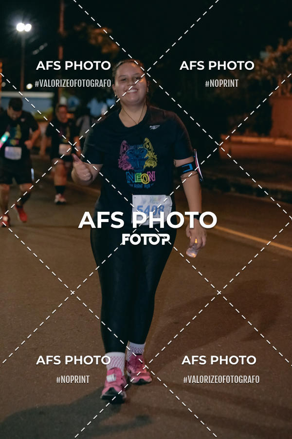 Compre suas fotos do eventoNeon Night Run 2019 - Belo Horizonte no Fotop