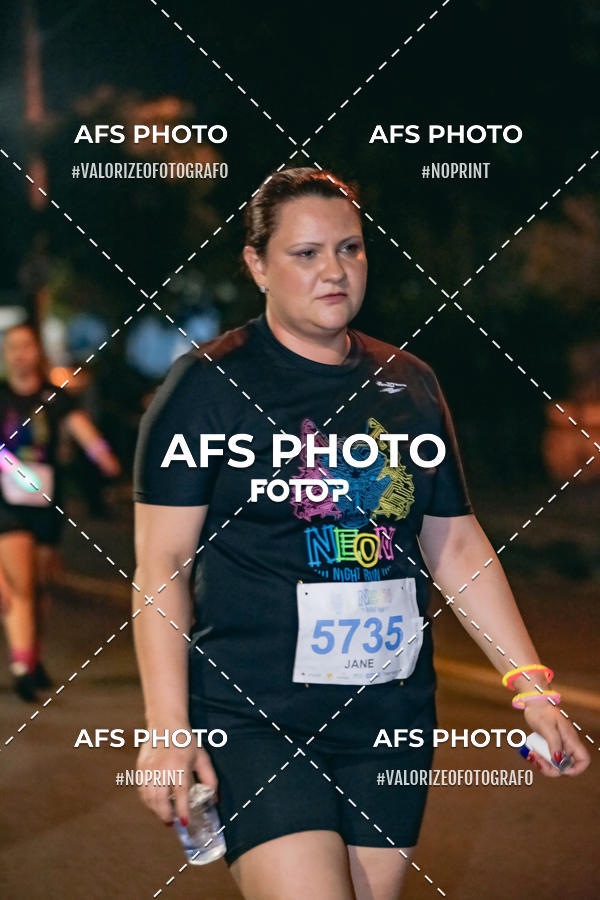 Compre suas fotos do eventoNeon Night Run 2019 - Belo Horizonte no Fotop
