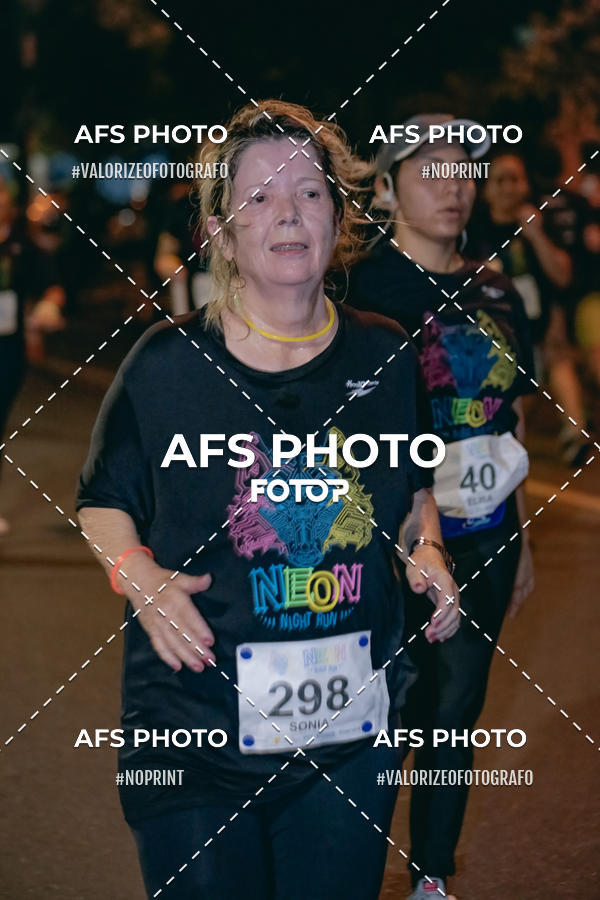 Compre suas fotos do eventoNeon Night Run 2019 - Belo Horizonte no Fotop