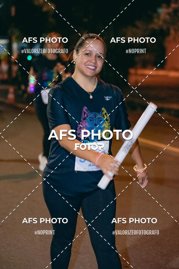 Compre suas fotos do eventoNeon Night Run 2019 - Belo Horizonte no Fotop