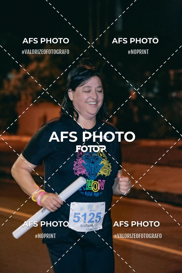 Compre suas fotos do eventoNeon Night Run 2019 - Belo Horizonte no Fotop