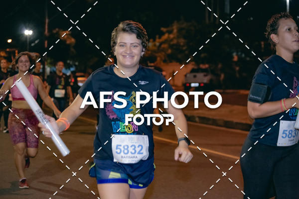 Compre suas fotos do eventoNeon Night Run 2019 - Belo Horizonte no Fotop