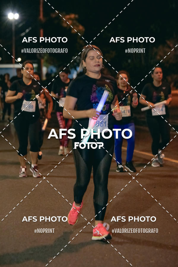 Compre suas fotos do eventoNeon Night Run 2019 - Belo Horizonte no Fotop