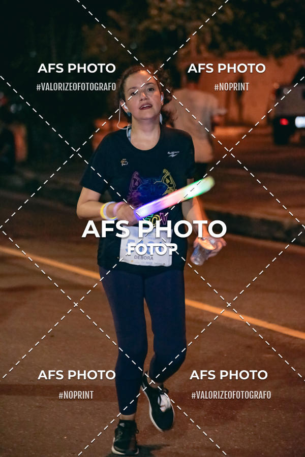 Compre suas fotos do eventoNeon Night Run 2019 - Belo Horizonte no Fotop