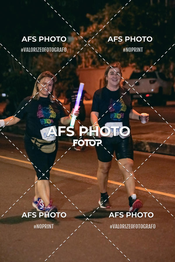 Compre as suas fotos do eventoNeon Night Run 2019 - Belo Horizonte no Fotop