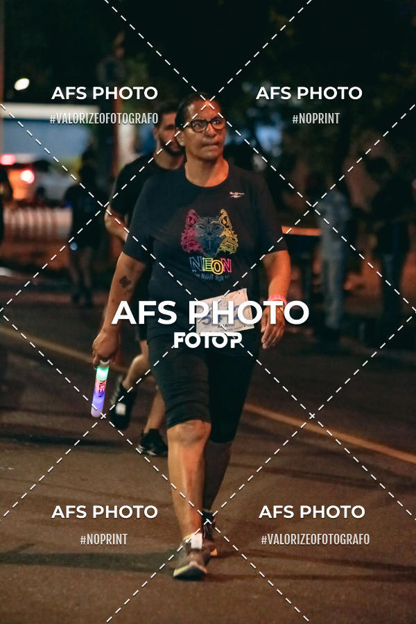 Compre as suas fotos do eventoNeon Night Run 2019 - Belo Horizonte no Fotop