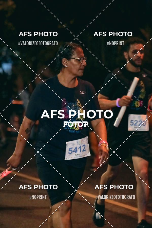 Compre as suas fotos do eventoNeon Night Run 2019 - Belo Horizonte no Fotop