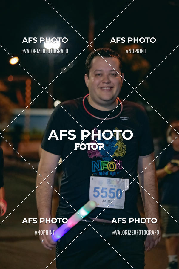 Compre as suas fotos do eventoNeon Night Run 2019 - Belo Horizonte no Fotop