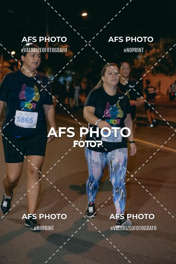 Acquista le foto dell'eventoNeon Night Run 2019 - Belo Horizonte in Fotop