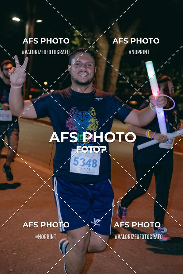 Acquista le foto dell'eventoNeon Night Run 2019 - Belo Horizonte in Fotop