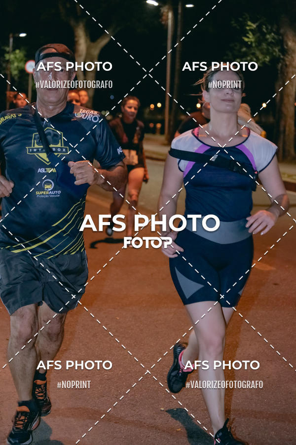 Acquista le foto dell'eventoNeon Night Run 2019 - Belo Horizonte in Fotop