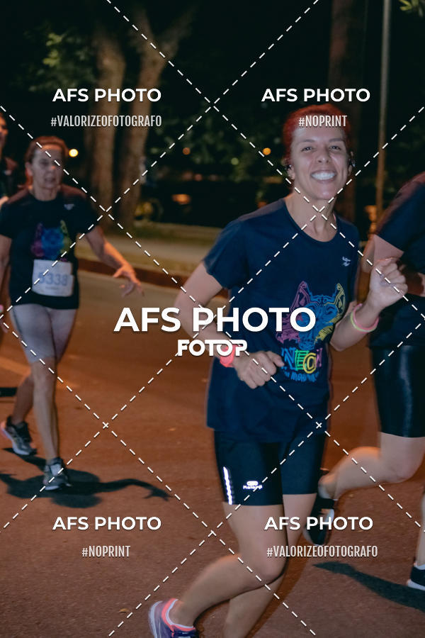 Acquista le foto dell'eventoNeon Night Run 2019 - Belo Horizonte in Fotop