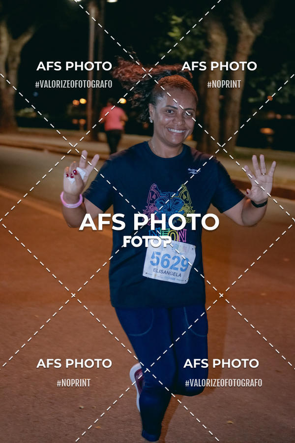 Acquista le foto dell'eventoNeon Night Run 2019 - Belo Horizonte in Fotop