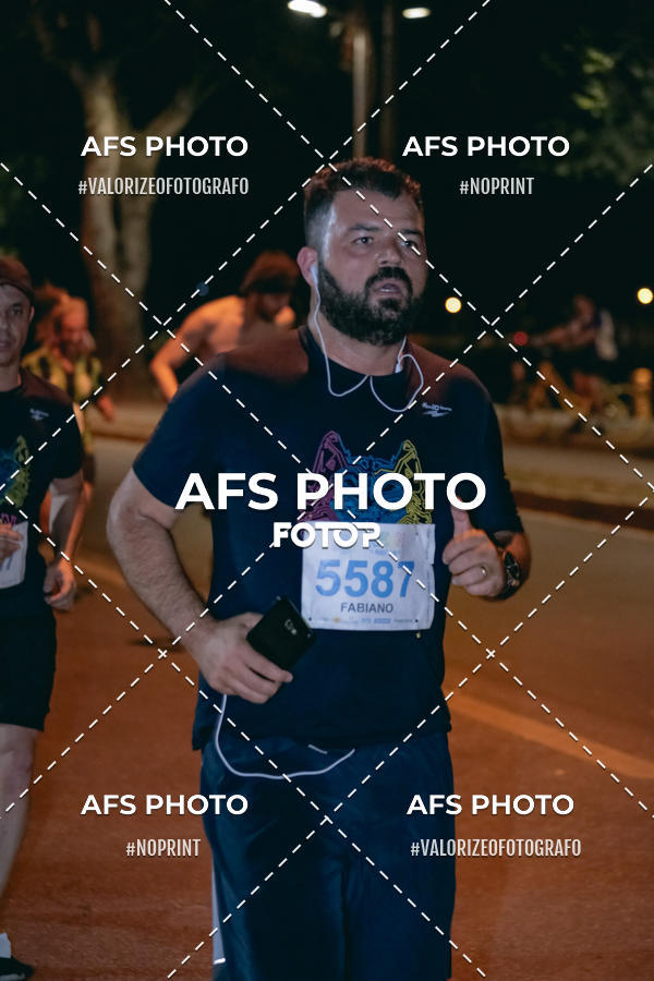 Compre as suas fotos do eventoNeon Night Run 2019 - Belo Horizonte no Fotop