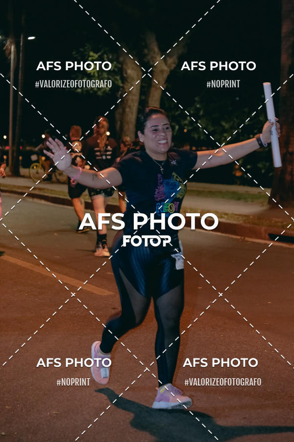 Compre as suas fotos do eventoNeon Night Run 2019 - Belo Horizonte no Fotop