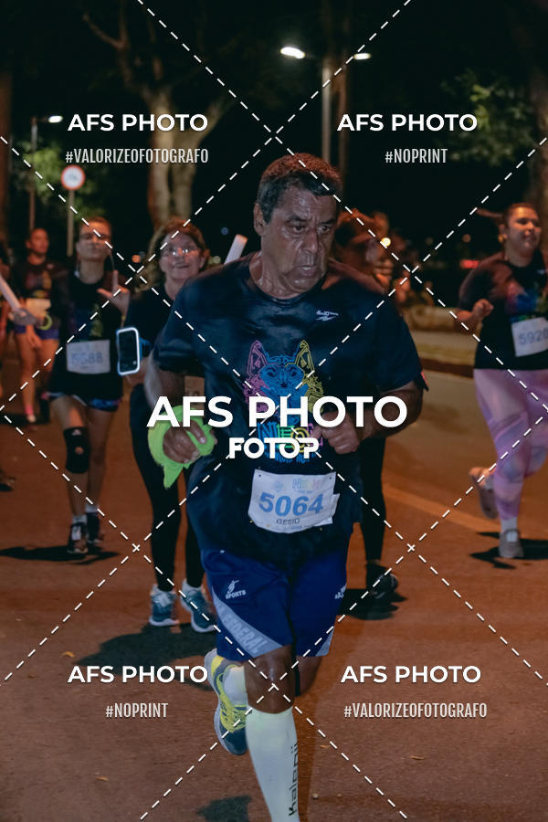 Compre as suas fotos do eventoNeon Night Run 2019 - Belo Horizonte no Fotop
